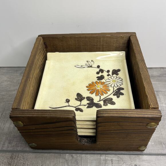 Vintage Asian Hand Painted Fall Daisy Coaster Sushi Plate Wood Box Set of 5 - Picture 1 of 7